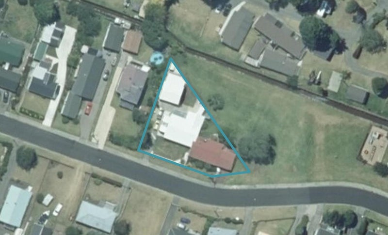 1A White Street, Whitianga, Whitianga - Carousel 1