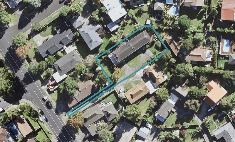 1/63 John Downs Drive, Browns Bay, Auckland - Carousel 1