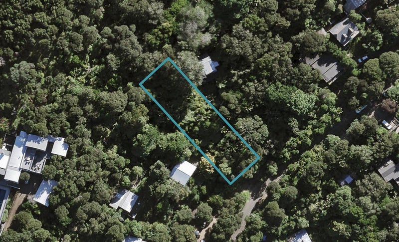 122A Fairview Crescent, Omiha, Waiheke Island - Carousel 1