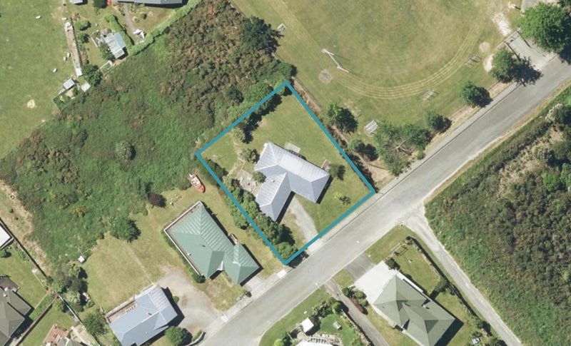 89 Moana View Road, Waikawa, Picton - Carousel 1