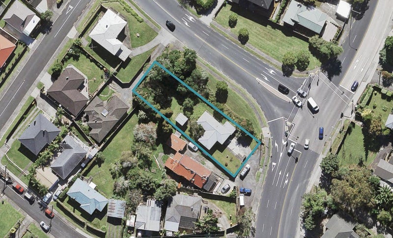 116 Edmonton Road, Te Atatu South, Auckland - Carousel 1