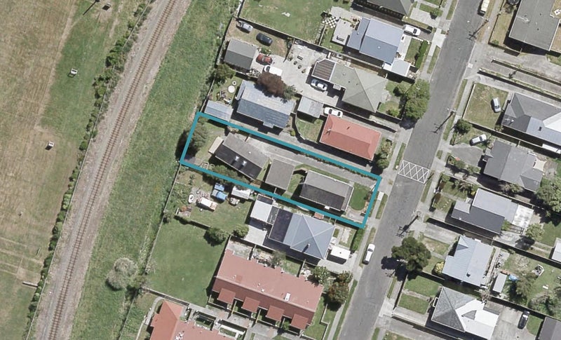 27A Awamutu Grove, Waiwhetu, Lower Hutt - Carousel 1