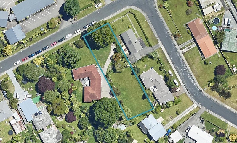 11 Barnard Road, FAIRY SPRINGS, ROTORUA - Carousel 1