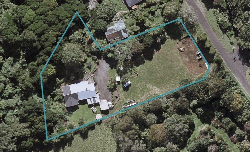 44 Saxton Road, Upper Vogeltown, New Plymouth - Carousel 1
