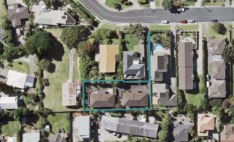 1/0 Richards Avenue, Forrest Hill, Auckland - Carousel 1