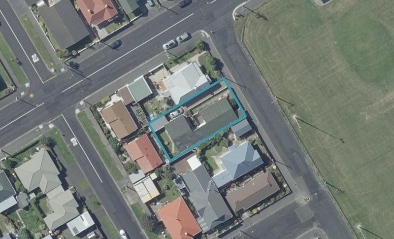 4B Hardy Street, Saint Kilda, Dunedin - Carousel 1
