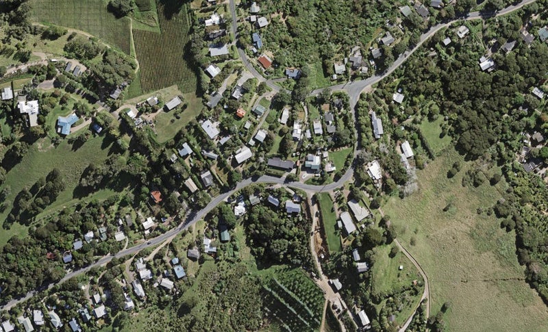 50 Junction Road, Palm Beach, Waiheke Island - Carousel 1