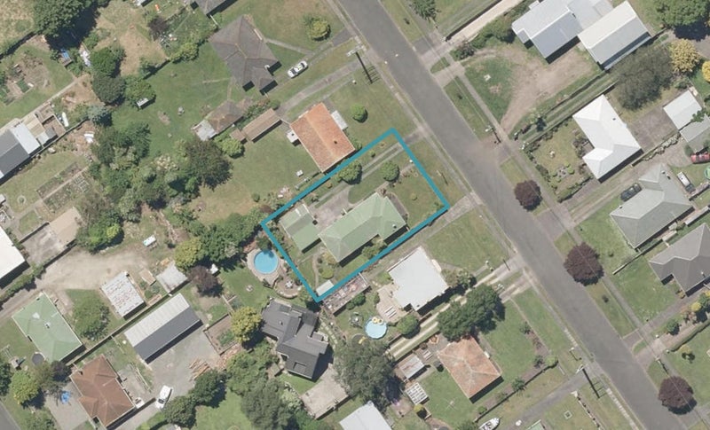 33 Caffray Avenue, Aramoho, Whanganui - Carousel 1