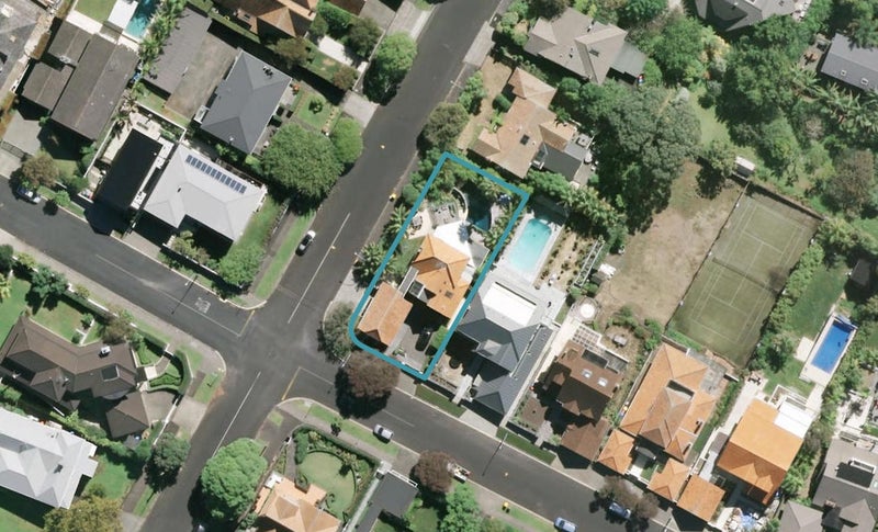 8 Awatea Road, Parnell, Auckland - Carousel 1