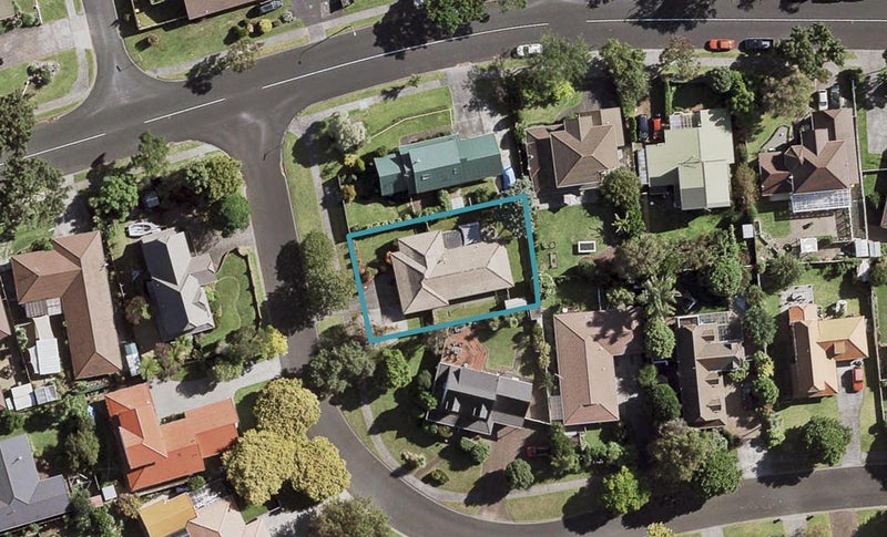 4 Cumbrian Place, Conifer Grove, Takanini - Carousel 1