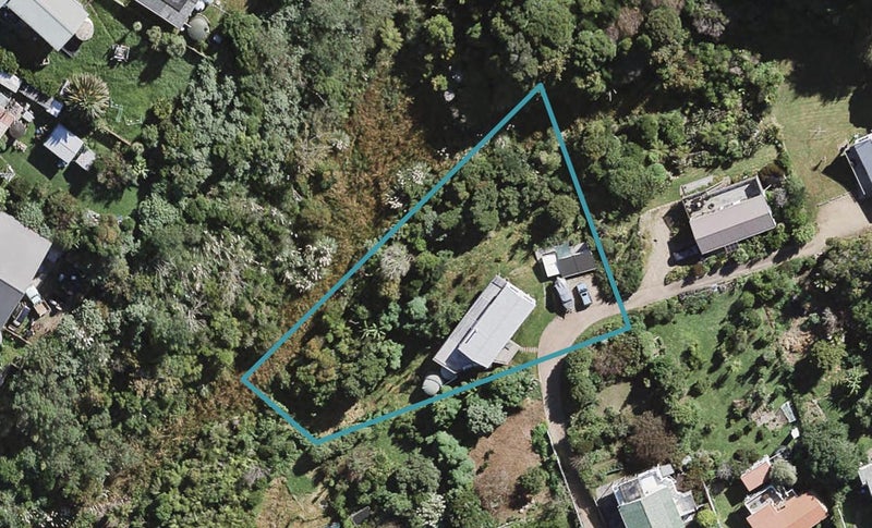 37A Ocean Road, Surfdale, Waiheke Island - Carousel 1