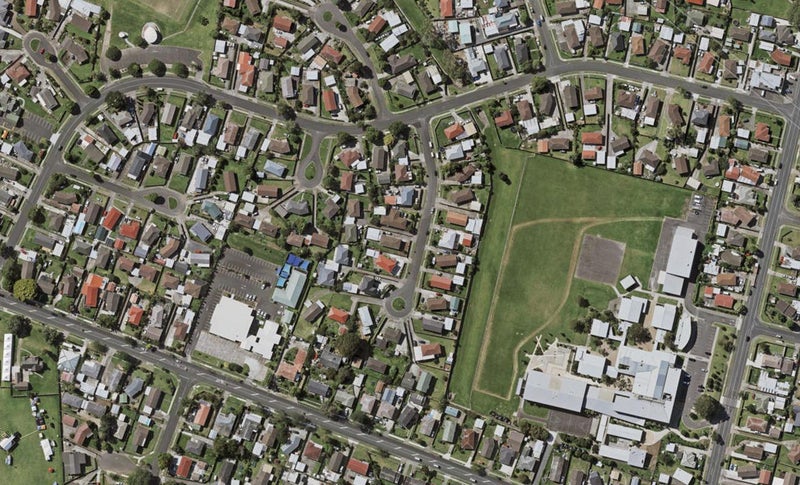 9 Vetori Place, Clover Park, Auckland - Carousel 1