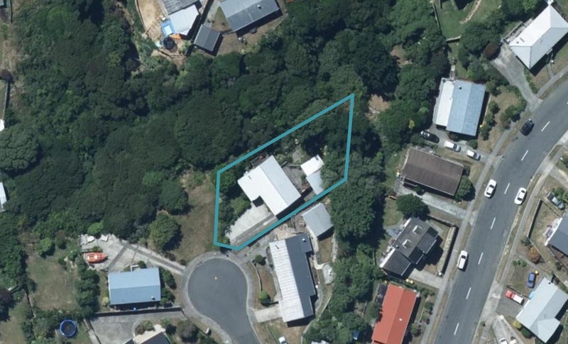 6 Garboard Lane, Whitby, Porirua - Carousel 1