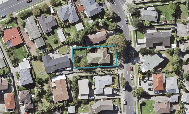 24 Wycherley Drive, Bucklands Beach, Auckland - Carousel 1