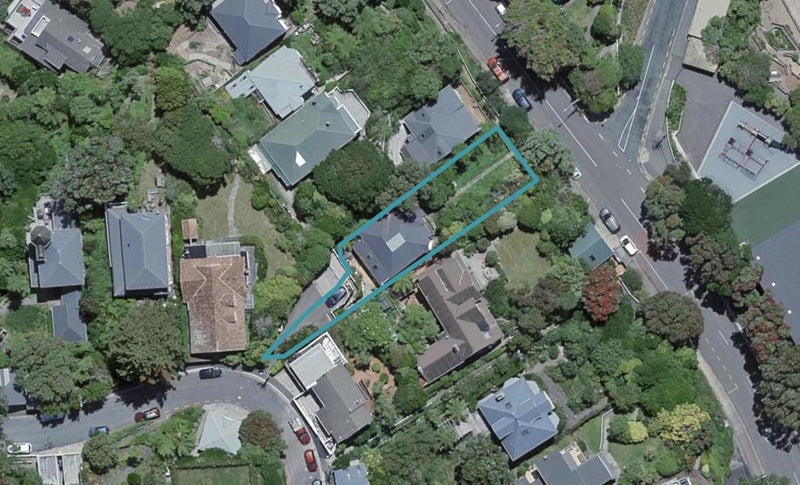 135 Upland Road, Kelburn, Wellington - Carousel 1