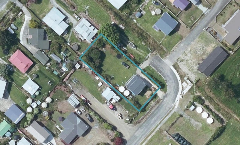 2 Lochiel Street, Nuhaka - Carousel 1