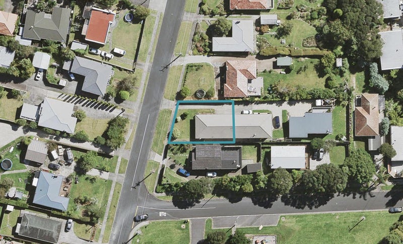 2/22 Ambler Avenue, Glen Eden, Auckland - Carousel 1