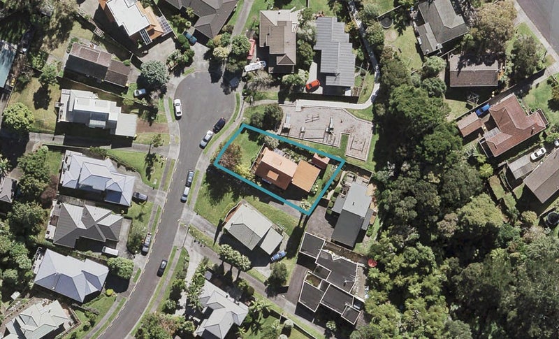 17 Redfern Lane, Glenfield, Auckland - Carousel 1