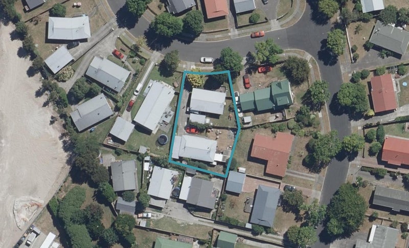 3A Sequoia Place, Pukete, Hamilton - Carousel 1