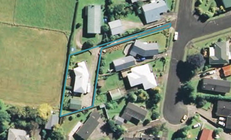 17 Montjoy Street, Stratford, Stratford - Carousel 1