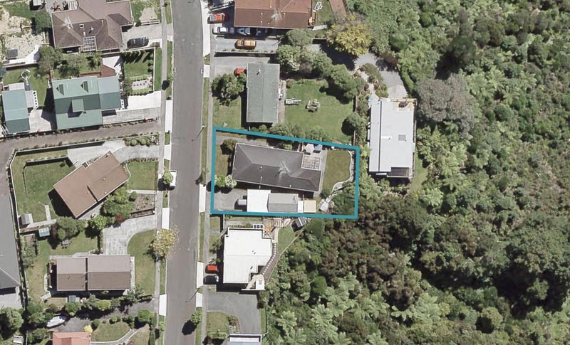 21 Seymour Grove, Kingsley Heights, Upper Hutt - Carousel 1