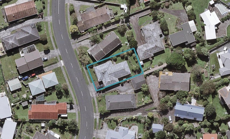 39 Wesley Avenue, Frankleigh Park, New Plymouth - Carousel 1
