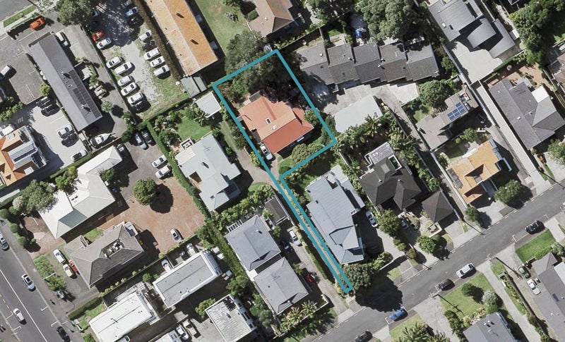 8 Sanders Avenue, Takapuna, Auckland - Carousel 1