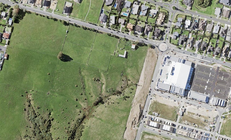 36 Kouka Road, Beachlands, Auckland - Carousel 1