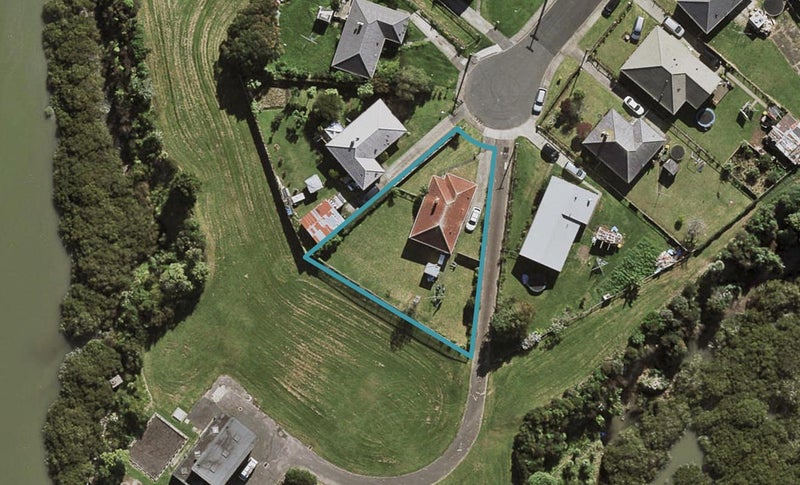 25 Billington Avenue, Otara, Auckland - Carousel 1