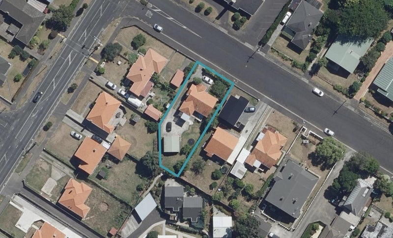 57 Carey Street, Maeroa, Hamilton - Carousel 1