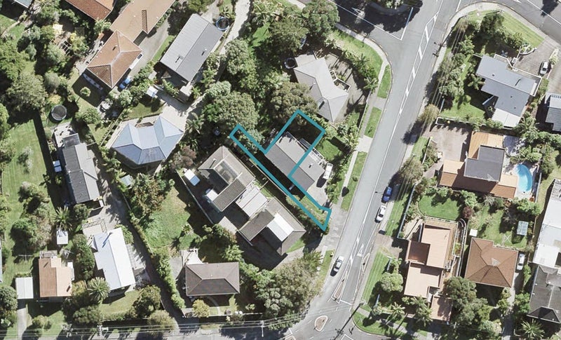 4B Deep Creek Road, Torbay, Auckland - Carousel 1