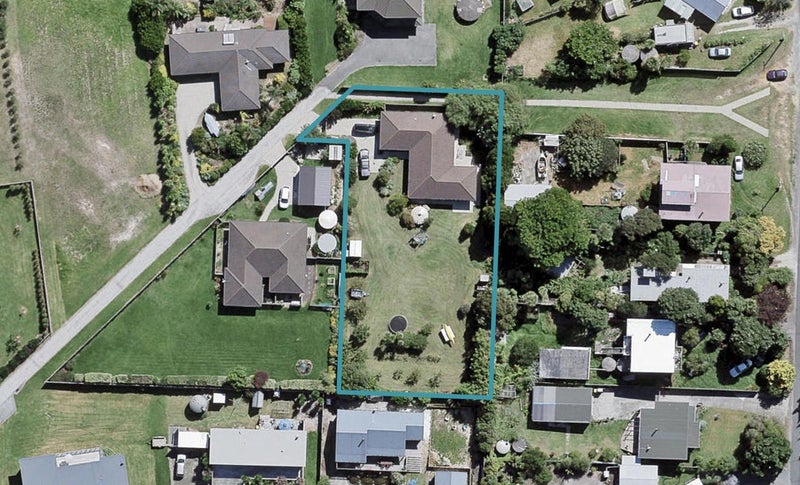 32 Omana Avenue, Helensville - Carousel 1