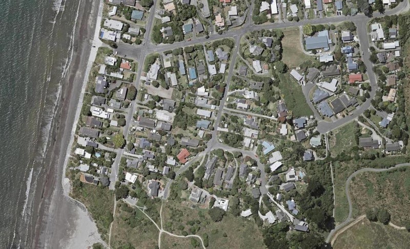 16 Mckenzie Avenue, Raumati South, Paraparaumu - Carousel 1