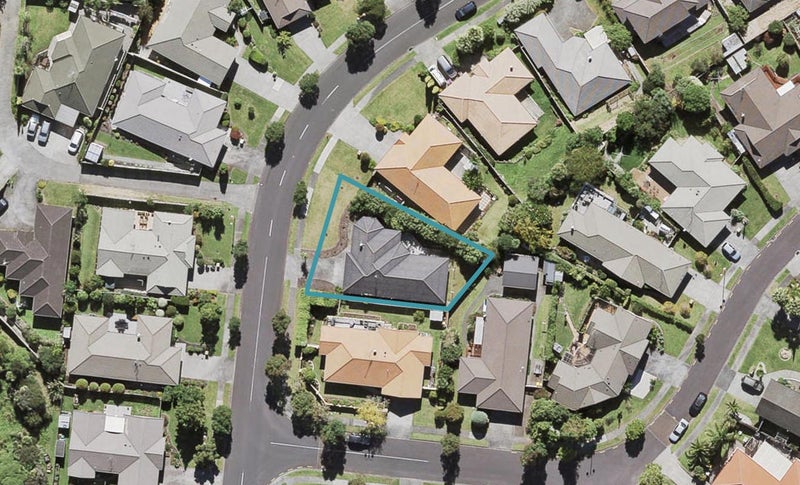 97 Buscomb Avenue, Henderson, Auckland - Carousel 1