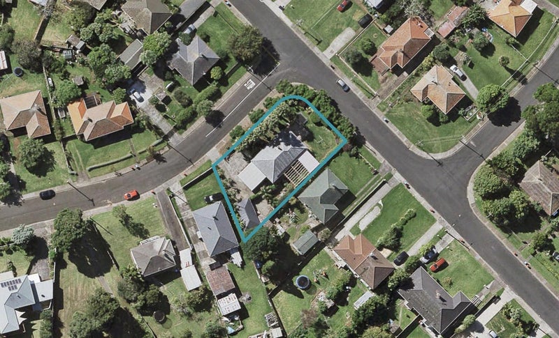 24 Alamein Road, Panmure, Auckland - Carousel 1