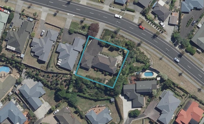 61 Brymer Road, Grandview Heights, Hamilton - Carousel 1