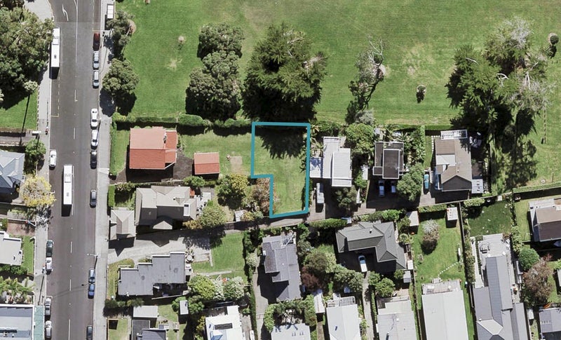511C Point Chevalier Road, Point Chevalier, Auckland - Carousel 1