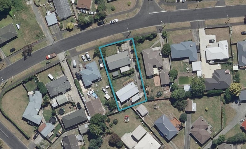 88B Bruce Avenue, Glenview, Hamilton - Carousel 1