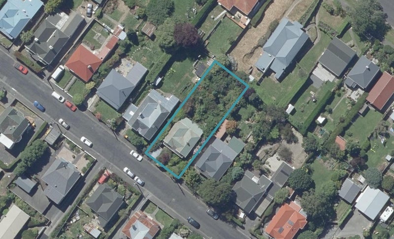 30 Beresford Street, Kaikorai, Dunedin - Carousel 1