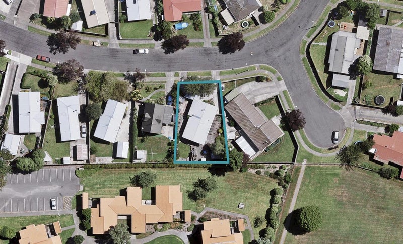 15 Gilmour Place, Taradale, Napier - Carousel 1