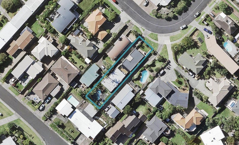 1/45 Castor Bay Road, Castor Bay, Auckland - Carousel 1