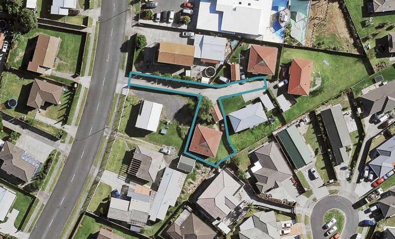 73 Maplesden Drive, Clendon Park, Auckland - Carousel 1
