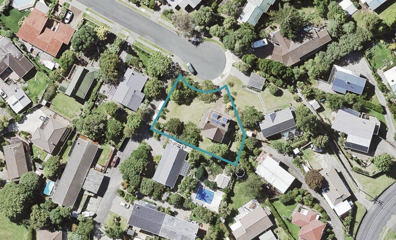 16 Fallow Street, Browns Bay, Auckland - Carousel 1