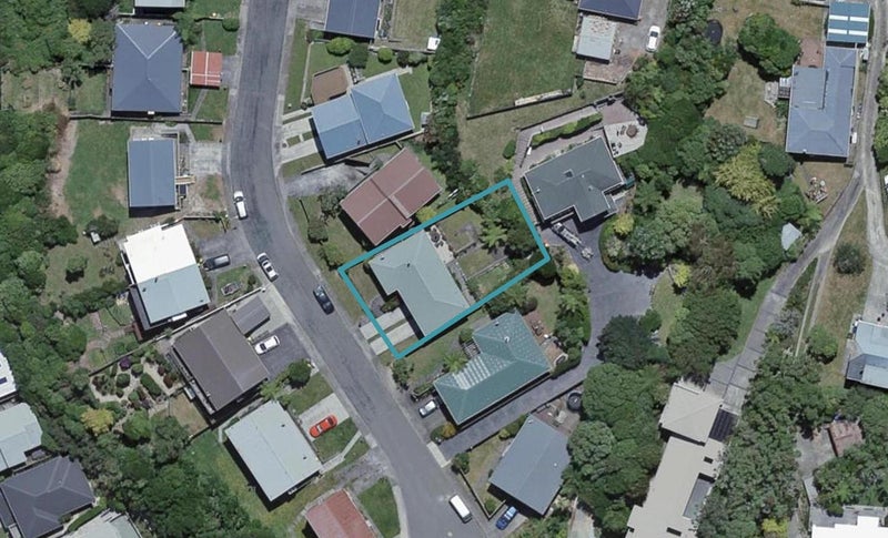 11 Ceres Crescent, Johnsonville, Wellington - Carousel 1