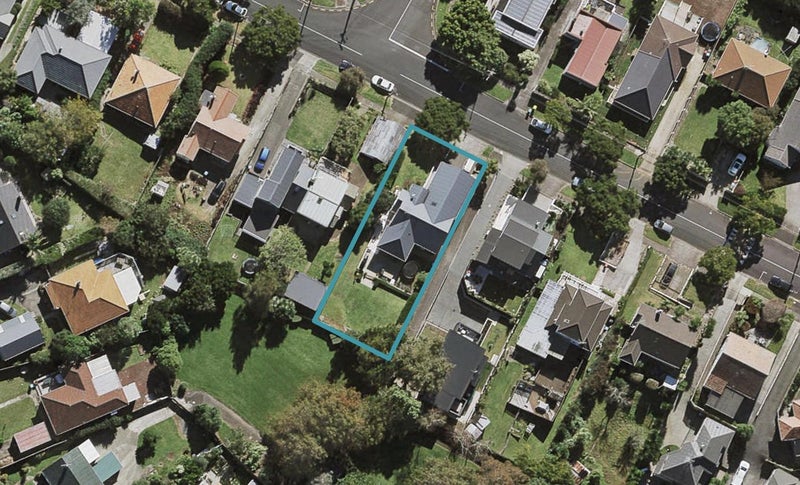 56 Waiohua Road, Greenlane, Auckland - Carousel 1
