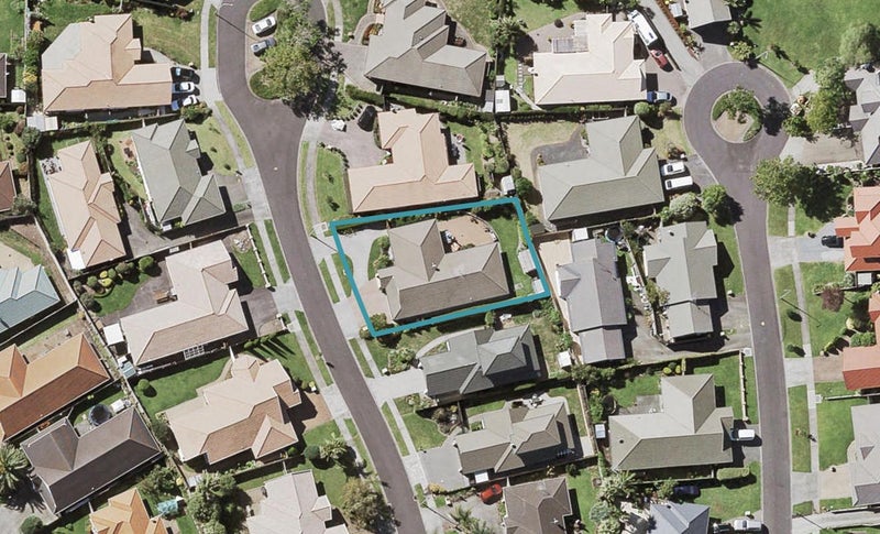 7 Arrathorne Place, Northpark, Auckland - Carousel 1
