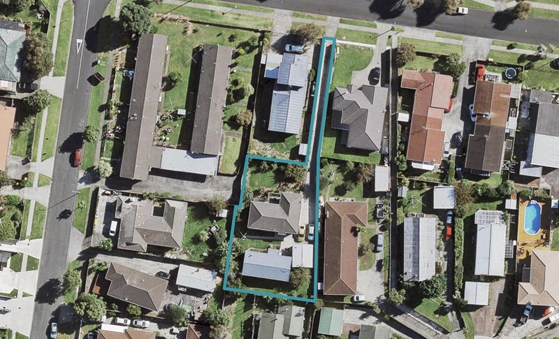 24 Waimai Avenue, Weymouth, Auckland - Carousel 1