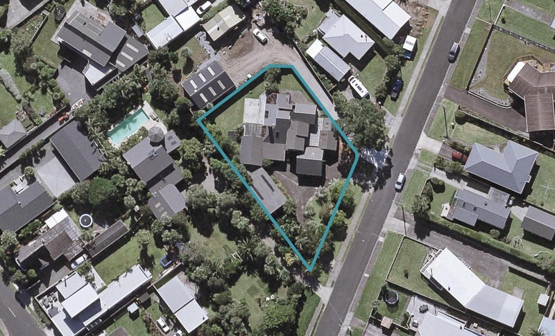 11 Mace Terrace, Oakura, Oakura - Carousel 1