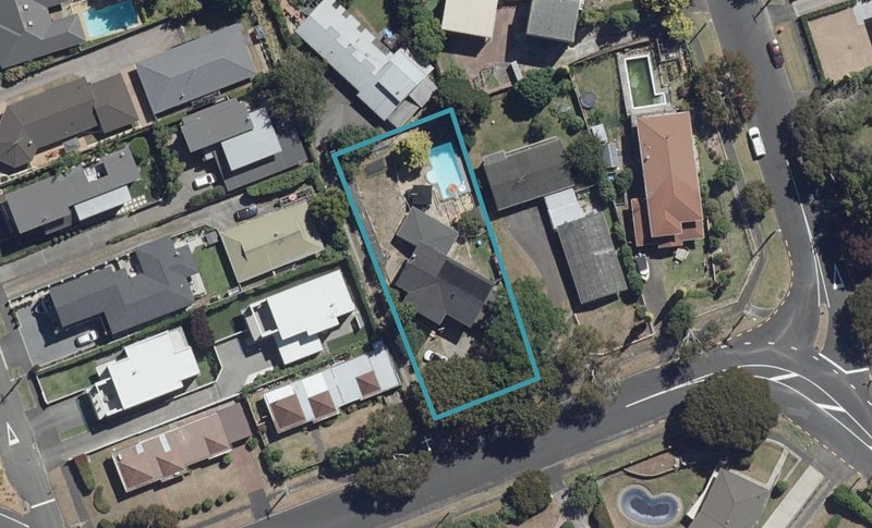 5 Constance Street, Queenwood, Hamilton - Carousel 1