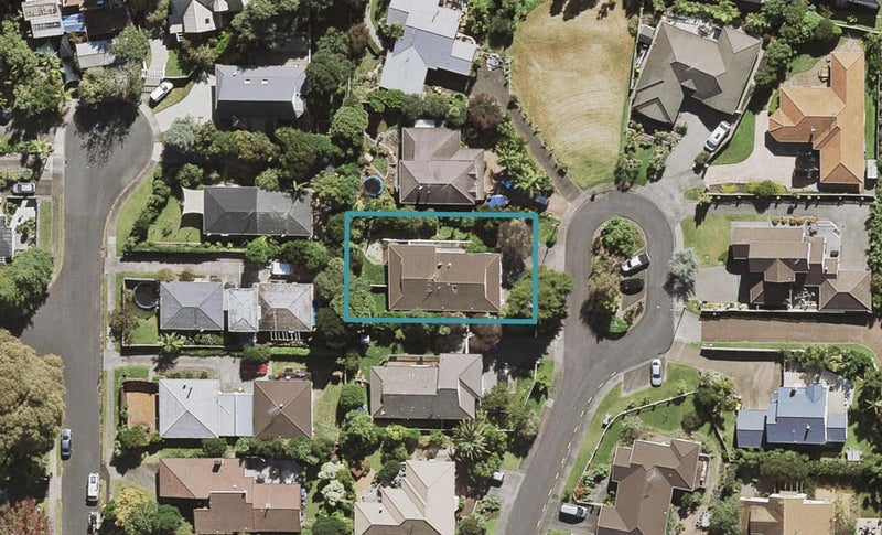 10 La Roche Place, Northcote, Auckland - Carousel 1